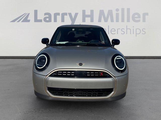 used 2025 MINI Hardtop car, priced at $28,614