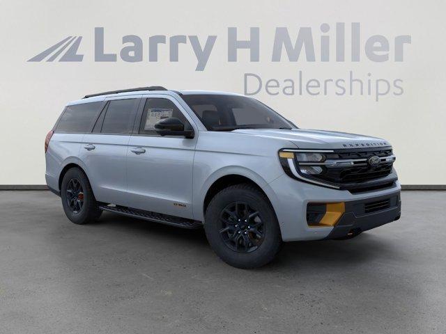new 2025 Ford Expedition car, priced at $86,432