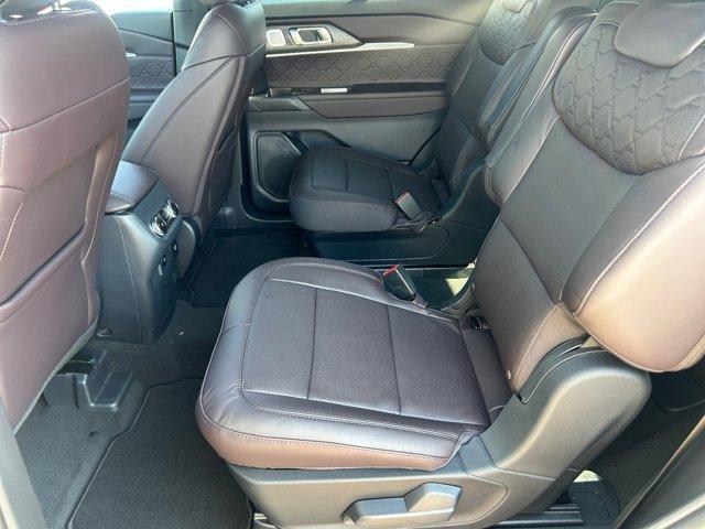 new 2025 Ford Explorer car, priced at $60,107