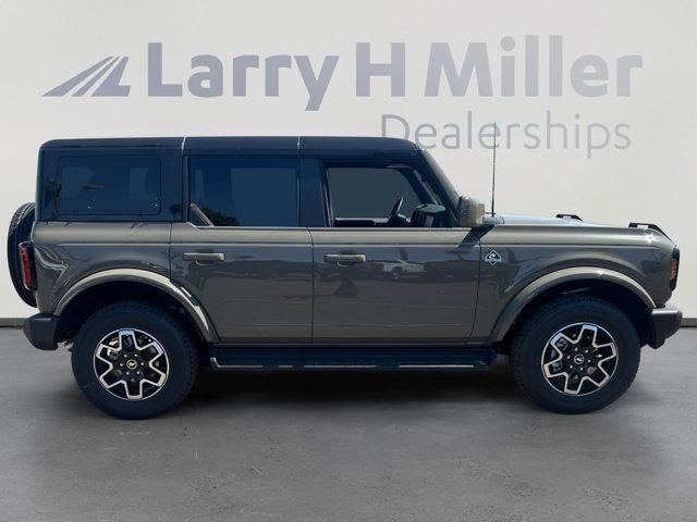 new 2025 Ford Bronco car, priced at $52,656