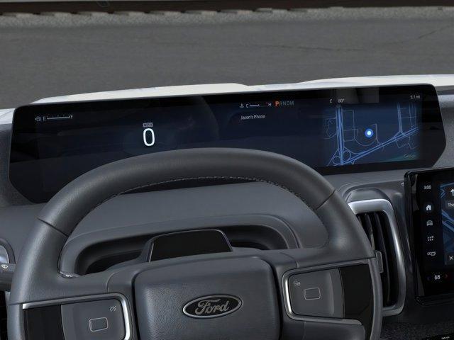 new 2025 Ford Expedition car, priced at $85,837