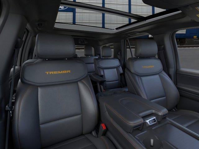new 2025 Ford Expedition car, priced at $85,837
