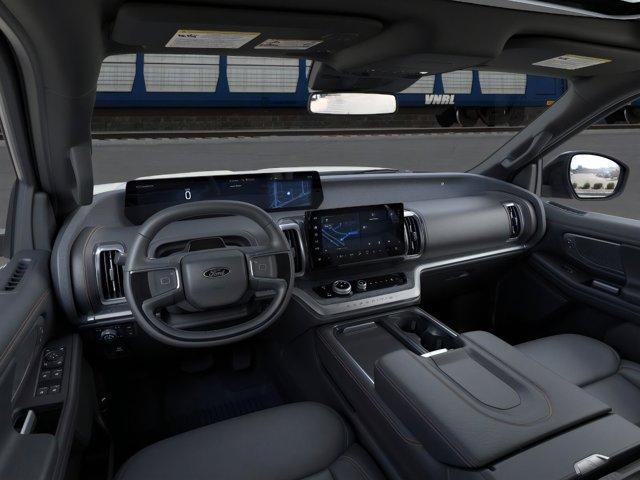 new 2025 Ford Expedition car, priced at $85,837