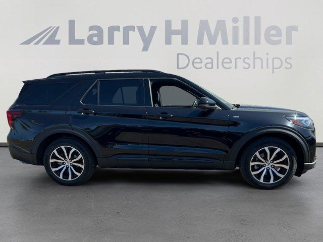 new 2025 Ford Explorer car, priced at $44,192