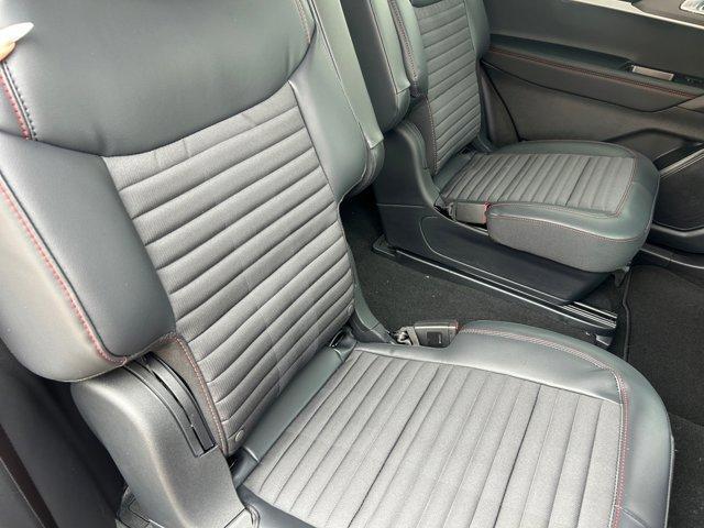 new 2025 Ford Explorer car, priced at $45,313