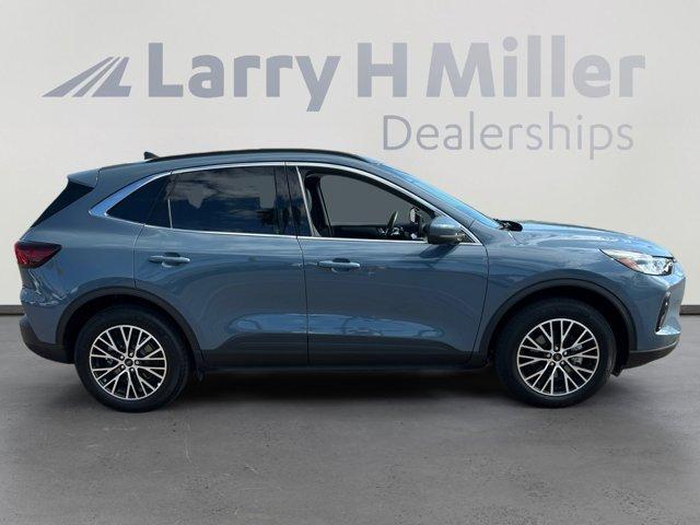 new 2025 Ford Escape car, priced at $30,988