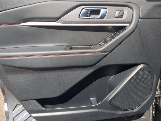 new 2025 Ford Explorer car, priced at $45,358