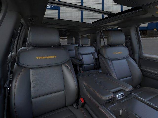 new 2025 Ford Expedition car, priced at $77,299