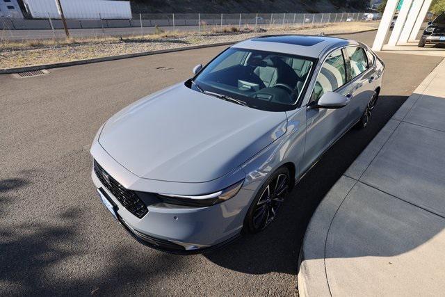 new 2025 Honda Accord Hybrid car, priced at $40,950