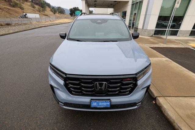 new 2025 Honda Pilot car, priced at $51,350
