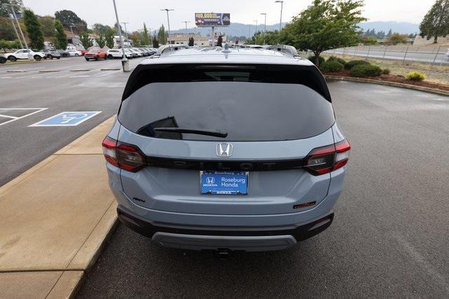 new 2025 Honda Pilot car, priced at $51,350
