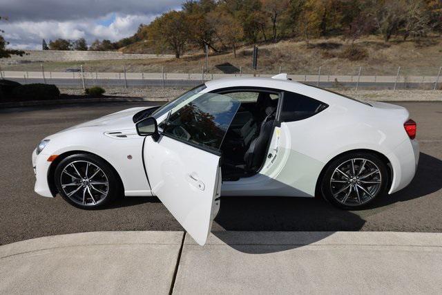 used 2019 Toyota 86 car, priced at $26,999