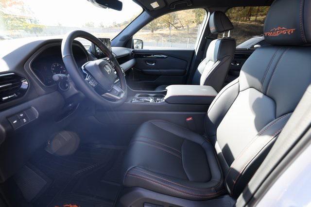 new 2025 Honda Pilot car, priced at $51,350