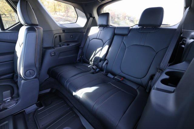 new 2025 Honda Pilot car, priced at $51,350