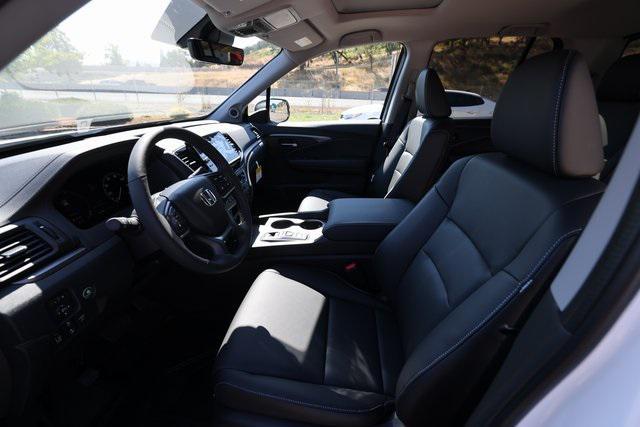 new 2025 Honda Ridgeline car, priced at $42,682