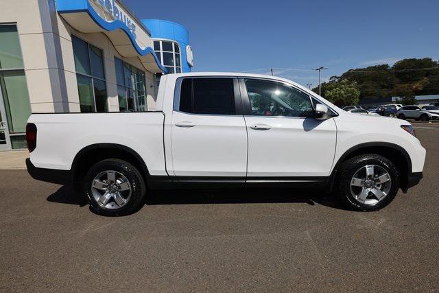 new 2025 Honda Ridgeline car, priced at $42,682