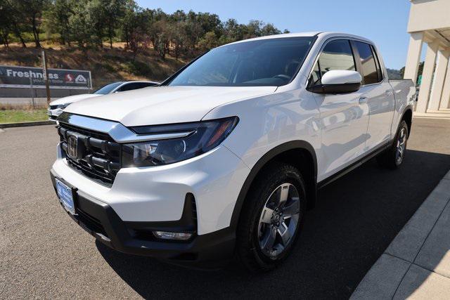 new 2025 Honda Ridgeline car, priced at $42,682