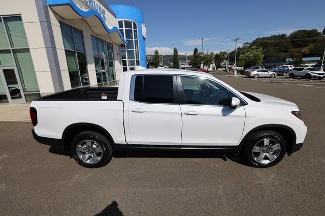 new 2025 Honda Ridgeline car, priced at $42,682