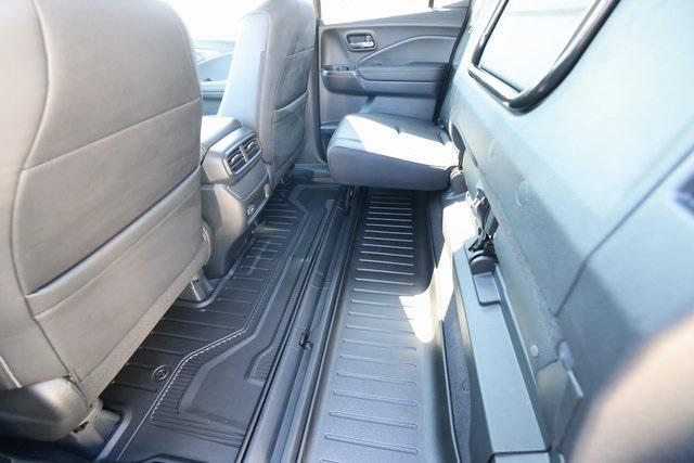 new 2025 Honda Ridgeline car, priced at $42,682