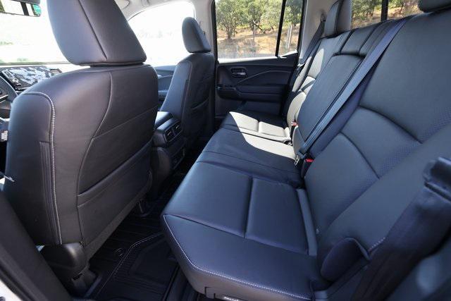 new 2025 Honda Ridgeline car, priced at $42,682