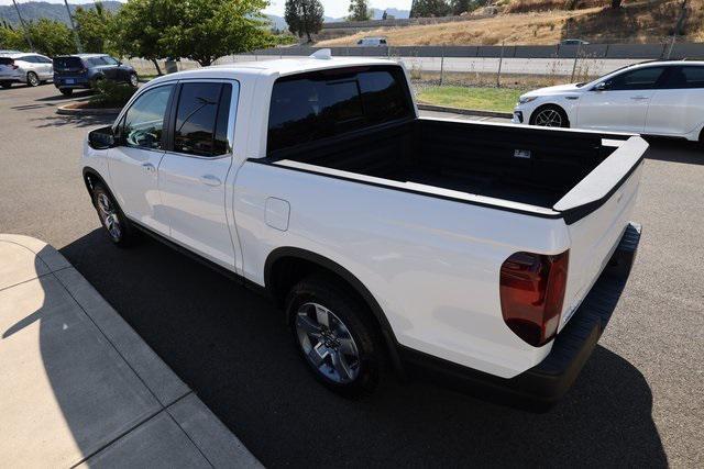 new 2025 Honda Ridgeline car, priced at $42,682