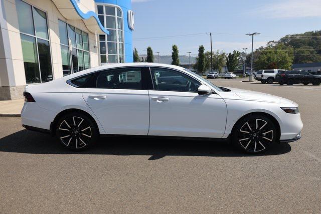 new 2025 Honda Accord Hybrid car, priced at $40,905