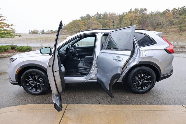 new 2026 Honda CR-V Hybrid car, priced at $41,675
