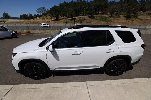 new 2025 Honda Pilot car, priced at $49,621