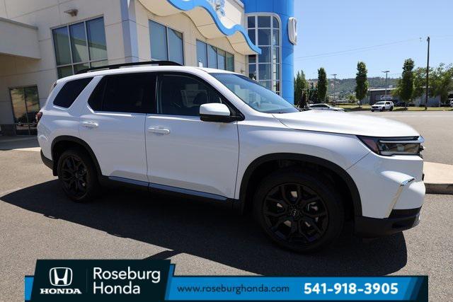 new 2025 Honda Pilot car, priced at $49,621