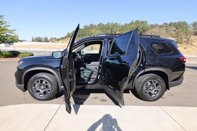 new 2025 Honda Pilot car, priced at $50,850