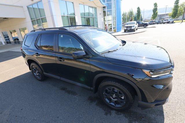 new 2025 Honda Pilot car, priced at $50,850