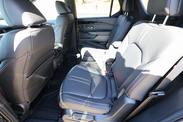 new 2025 Honda Pilot car, priced at $50,850