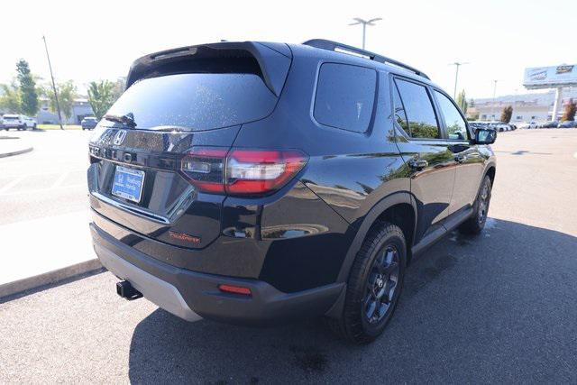new 2025 Honda Pilot car, priced at $50,850