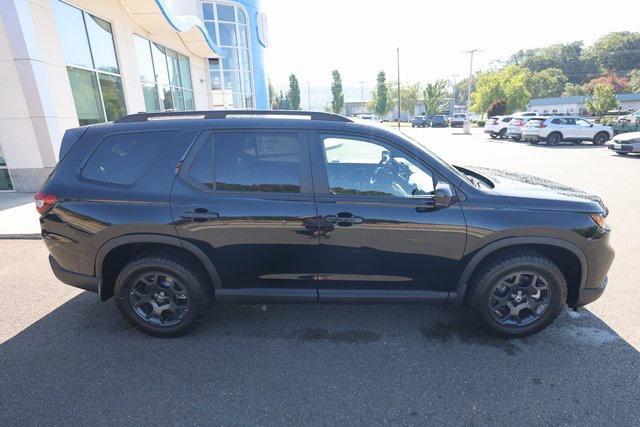 new 2025 Honda Pilot car, priced at $50,850