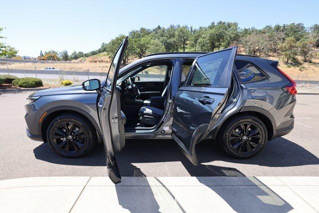 new 2026 Honda CR-V Hybrid car, priced at $43,645