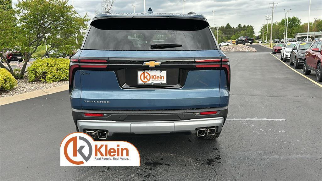 new 2025 Chevrolet Traverse car, priced at $40,459