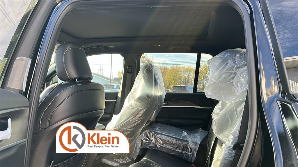 new 2025 Jeep Grand Cherokee car, priced at $51,480