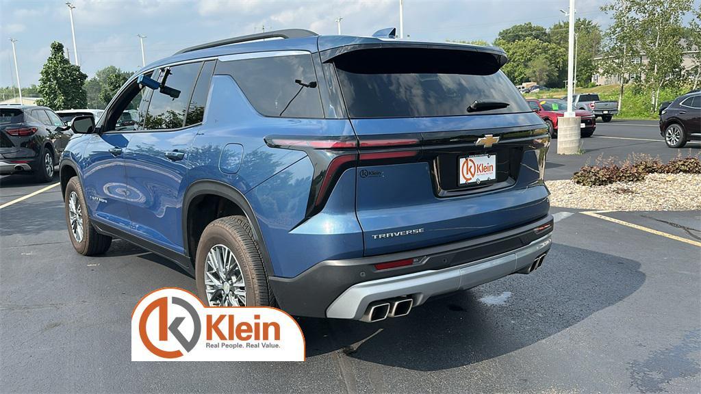 used 2024 Chevrolet Traverse car, priced at $39,383