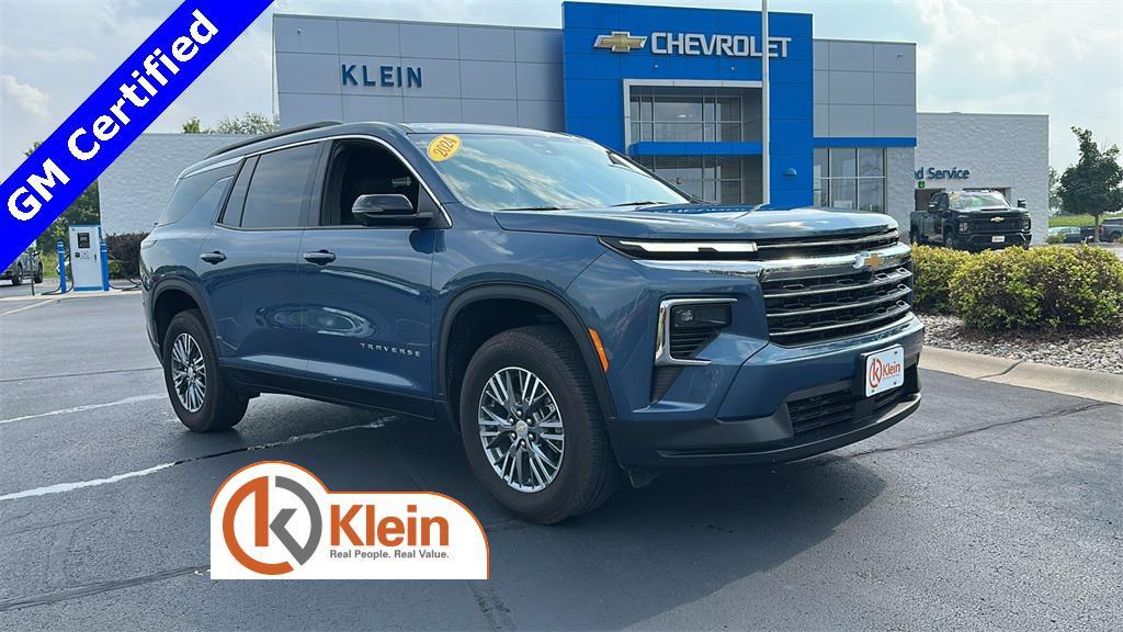 used 2024 Chevrolet Traverse car, priced at $38,998