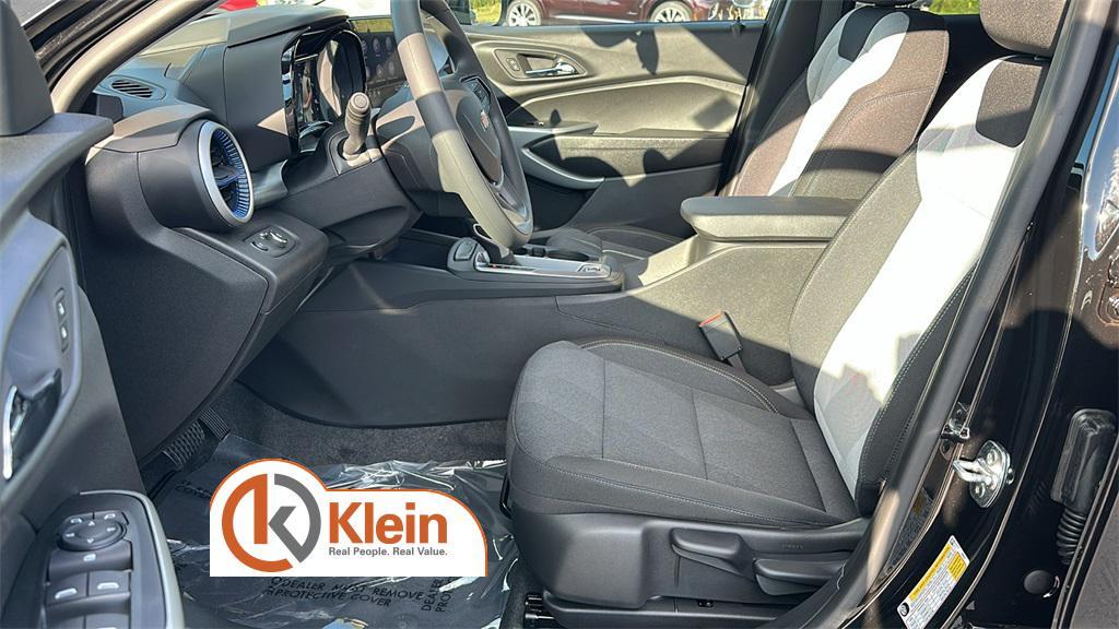 new 2025 Chevrolet Trax car, priced at $21,895