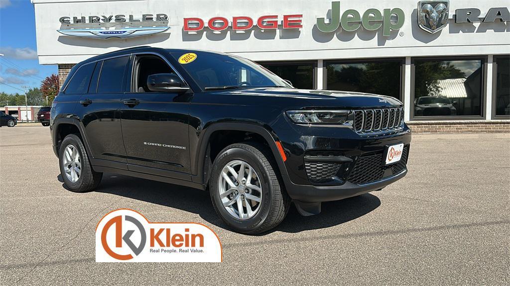 new 2025 Jeep Grand Cherokee car, priced at $42,915