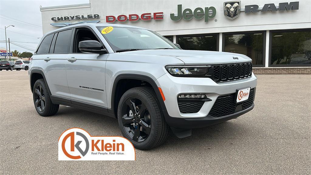 new 2025 Jeep Grand Cherokee car, priced at $51,480