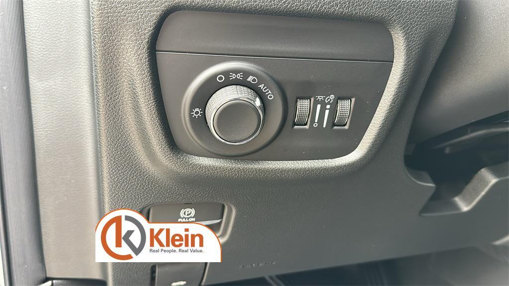 new 2025 Jeep Grand Cherokee L car, priced at $42,951