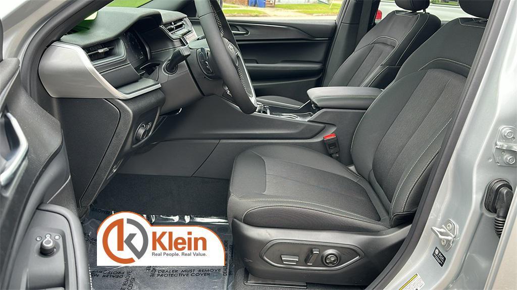 new 2025 Jeep Grand Cherokee L car, priced at $42,951