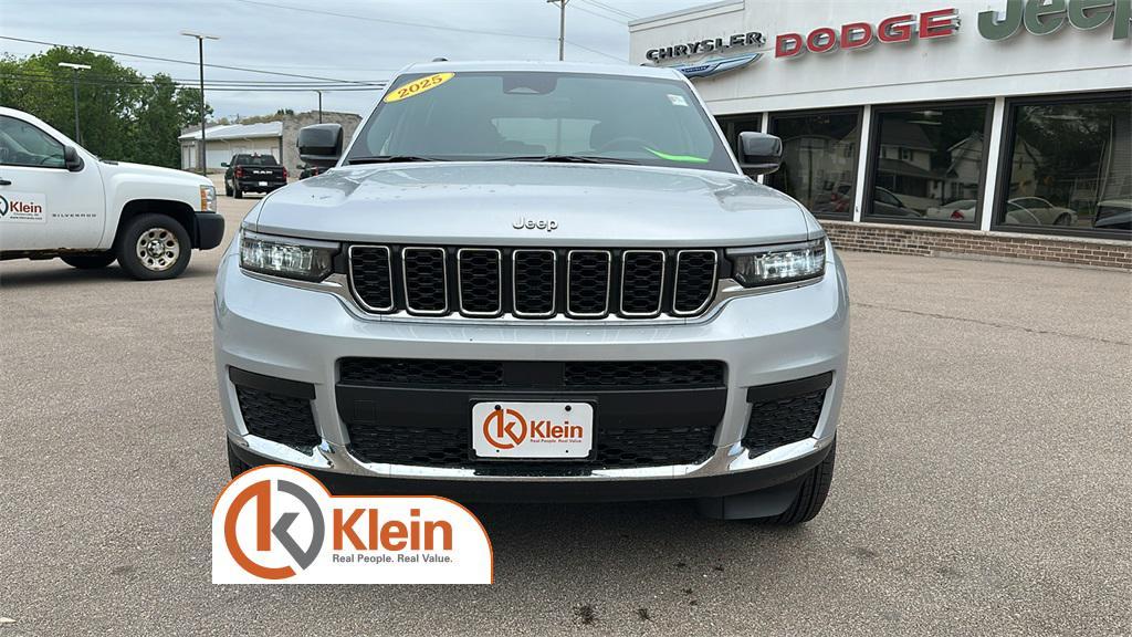 new 2025 Jeep Grand Cherokee L car, priced at $42,951