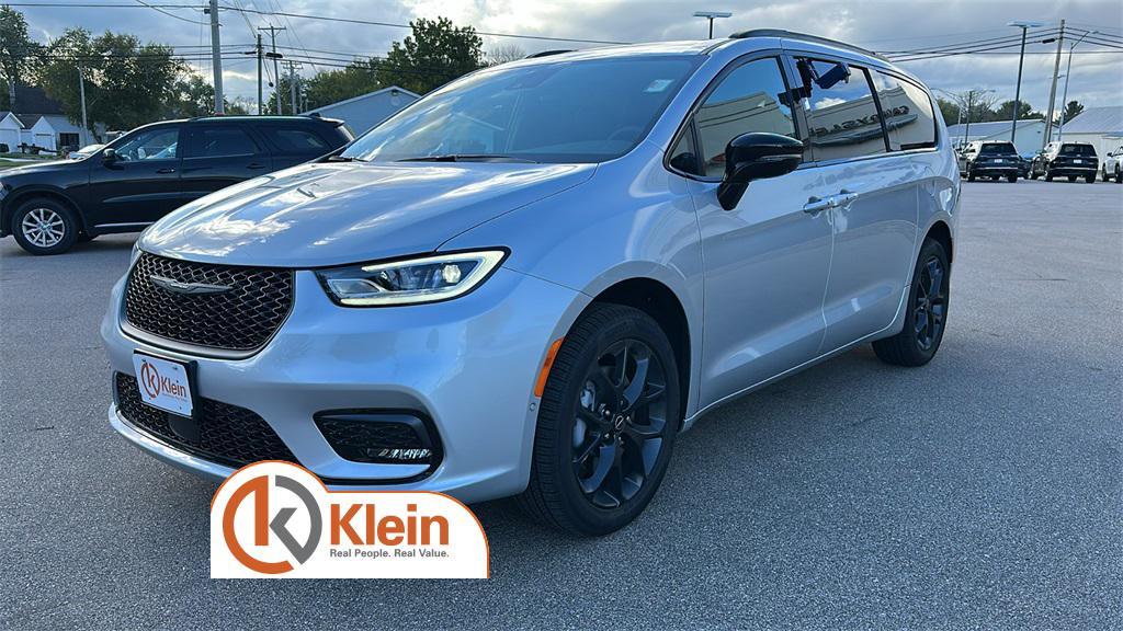 new 2026 Chrysler Pacifica car, priced at $58,200