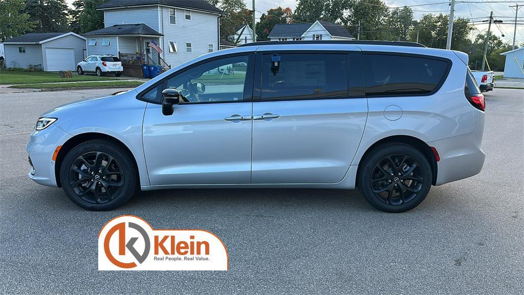 new 2026 Chrysler Pacifica car, priced at $58,200