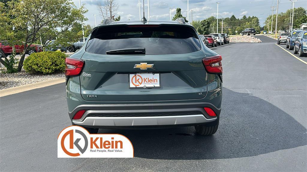 new 2025 Chevrolet Trax car, priced at $25,335