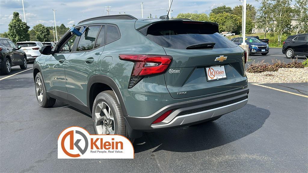new 2025 Chevrolet Trax car, priced at $25,335