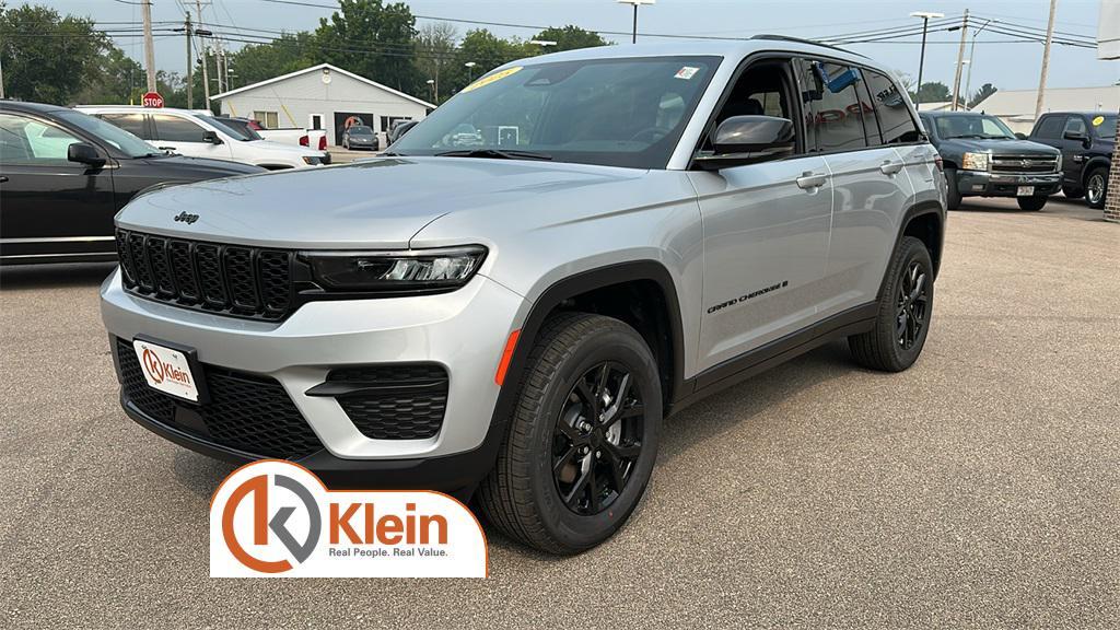 new 2025 Jeep Grand Cherokee car, priced at $42,475